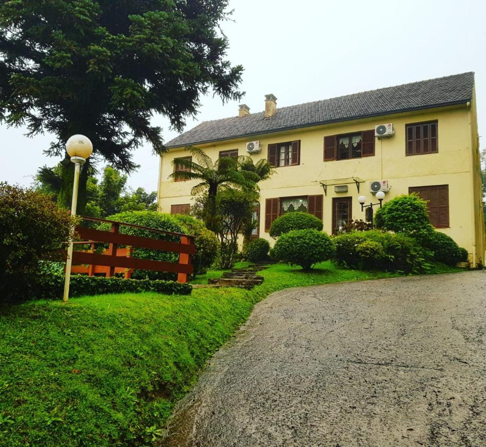 Pousada San Clemente Centro Hotel Gramado Exterior photo